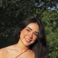 Mia Carver's Instagram, Twitter & Facebook