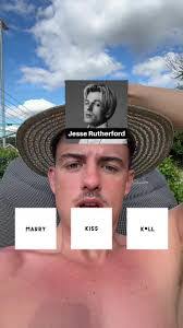 Jordan Mounce's Instagram, Twitter & Facebook