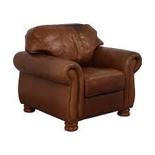 It's very comfortable and the leather is very soft. 90 Off Thomasville Thomasville Leather Sofa Chair Chairs