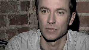 Edward Layton's Instagram, Twitter & Facebook