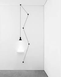 Neuro Ist Eine Einfache Leuchte Die An Die Alte Elektrische Verkabelung Erinnern Soll Stecker Kabel Einige Isolatoren Inneneinrichtung Beleuchtung Lampe
