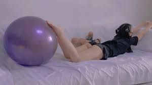 Aimier's captivating yoga: an Asian hottie stripped bare