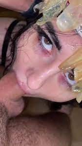 The Princess of the used condoms - ThisVid.com en anglais