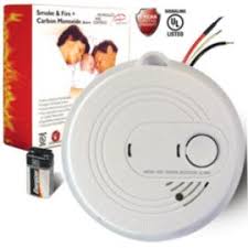 Elvicto smoke combination photoelectric smoke and carbon monoxide detector, ideal for hearing impaired and elderly. Air Products And Controls Apc 120v Co S Hardwired Combination Smoke And Carbon Monoxide Detector With Battery Back Up Carrier Hvac