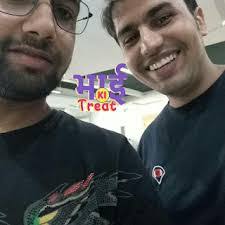 Siddharth Pant's Instagram, Twitter & Facebook