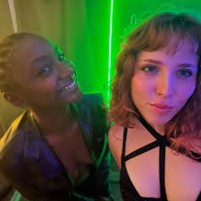 Annie Reznik (@annierezz) • Instagram photos and videos