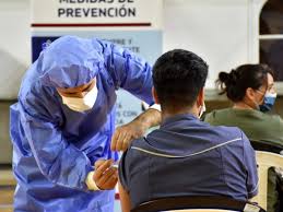 A través de las páginas oficiales del gobierno de entre ríos y del ministerio de salud de la provincia, las personas mayores de 70 años podrán inscribirse para la vacunación contra el coronavirus. Covid 19 Inscripcion De Vacunas Provincia Por Provincia Bae Negocios