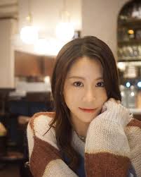 沒有人是比較幸運的我們都在經歷不同程度的無奈，每天都在看不同的表演。 所以別怕，你不是孤單一個。🫶🏻  用看馬戲的心態去看這個世界，會發現娛樂性很豐富🤹🏻‍♀️🎪✨ #lifeisajourney #🧏🏻‍♀️🌈✨