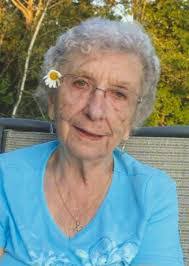 Ava Paulson's Instagram, Twitter & Facebook