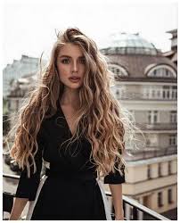 50 Best Long Wavy Hairstyles Gala Fashion Hair Styles Long Hair Styles Curly Hair Styles Naturally
