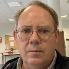 Bon samedi ! Je reste juste à la maison pour l'instant ! Ça fait du bien  d'être paresseux parfois :p samedi paresseux