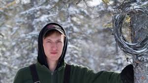 What Happened To Erik Salitan From Life Below Zero Who Is His Wife Life Below Zero National Geographic Tv Shows Who Is His Wife