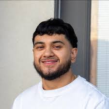 Sheyna Ramos's Instagram, Twitter & Facebook