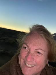 Nearly 62, Mother of a whole bunch of Kids, now all grownups, 4  grandchildren. Working in health care, but soon i will reduce working  hours, to have more time for my dull