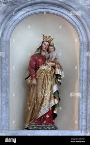 Blessed virgin mary with baby jesus ...