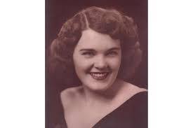 Darlene Holt's Instagram, Twitter & Facebook