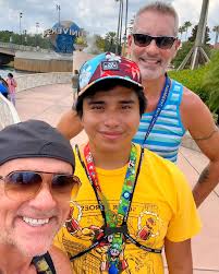 Someone said flex, but I missed it 🤣 What a fun night with some fantastic  people. We danced, we laughed and then we collapsed. . #halloweenie  #wiltonmanors #letswrestle