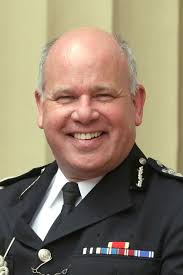 Under fire Met chief Sir Craig Mackey acted 'sensibly' by locking himself  in his car during Westminster attack, says coroner