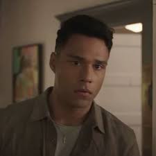 911: Lone Star's Rafael Silva defends Carlos plot twist after fans complain 