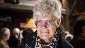 Hij presenteerde onder andere het programma kijk dit nou!. Ad Visser About Absurd Last Words To Mother