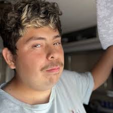 Am I crazy or is the home version of Wicked more color saturated? Maybe  it's my tv but it definitely seems more vibrant.