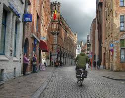 Acest articol se referă la comuna bruxelles. O Zi In Bruges Impresii Si Obiective Turistice Calatoriile Unei Nomade