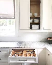 5 Astuces Rangement Maison Futuristes Mon Secret En 2020 Rangement Maison Placard Cuisine Tiroir Cuisine