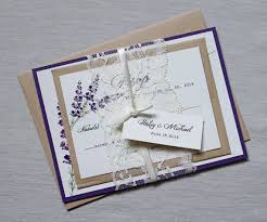Hochzeitseinladung Lavendel Purple Mitspitze Aus Craft Papier Fur Deine Vintage Hochzeit Lavendel Hochzeit Hochzeitseinladung Karte Hochzeit