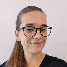 Anna Szyc's Instagram, Twitter & Facebook