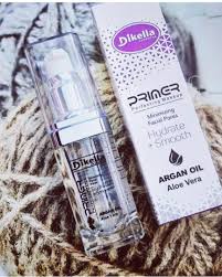 ‫توی ای کلیپ تفاوت پوستی که از پرایمر استفاده می کنه میتونید ببینید پرایمر دیکلا یکی از بهترین پاریمرهایی هست که پوستهای چرب و دارای منافذ باز پوست میتونن استفاده کنن #منافذبازپوست #‬‎