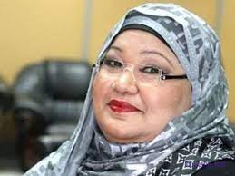 تداولت حسابات وصفحات على وسائل التواصل الاجتماعي، في الأيام الأخيرة، خبراً مفاده وفاة الفنانة الكويتية انتصار الشراح، عقب إصابتها بفايروس كورونا المستجد. Ø­Ù‚ÙŠÙ‚Ø© ÙˆÙØ§Ø© Ø§Ù†ØªØµØ§Ø± Ø§Ù„Ø´Ø±Ø§Ø­ ÙƒÙ„ Ø´ÙŠ