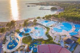 Campingplatze Mit Schwimmbad Top 10 Der Wasserparadiese Pincamp By Adac Feriensiedlung Campingplatz Campingurlaub