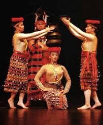 Pin By Nehemia Macaslang On Ballet And All Forms Of Dance Folk Dance Filipino Culture World Dance