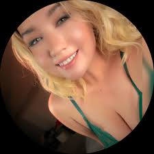 Krista Marie (@kristabuelt) • Facebook