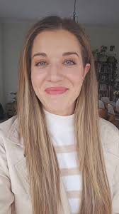 TOTSIENS! 🥹 Dis die laaste Boer Soek 'n Vrou-reeks met Marciel Hopkins as  aanbieder. Ná vier jaar van Kupido speel, wuif sy dié gewilde reeks  vaarwel. Marciel was vir vier seisoene die aanbieder van ...