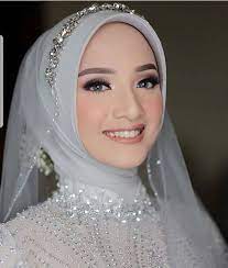 Tujuan penelitian ini adalah mengembangkan kreasi tata rias pengantin muslim ponorogo dengan menjadikan reog sebagai sumber informasi. Joy From Within Sparkling Bride Muslimbridesandnikkah Muslimweddings Muslimnikkah Nikkahbrides Nikkahdress Nikka Arabische Hochzeit Hochzeit Ehe