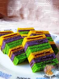 Setelah adunan hijau masak, cucuk beberapa lubang dengan lidi. Resepi Kek Lapis Masam Manis Kukus Dayang Jack Resepimyresepi Boloit Com