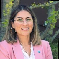 900+ "Danielle Martin" profiles