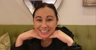 Kimberley Barry's Instagram, Twitter & Facebook