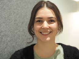 Camilla Maxwell's Instagram, Twitter & Facebook