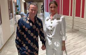 Citeste ultimele stiri despre anamaria prodan laurentiu reghecampf divort pe stirileprotv.ro. Exploziv Scandal UriaÈ™ Intre Reghecampf È™i Anamaria Prodan A Vrut SÄƒ Se SinucidÄƒ Evenimentul Zilei