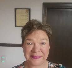 Today is the birthday of former Terry resident Shannon Richardson, daughter  of Pat Quinn and the late Joe Richardson. Shannon lived here as a child  (with siblings Joey and Gayden) and attended