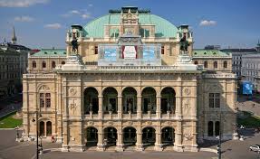 Avand peste 60 de artisti si peste 287 de zile de spectacole, opera de stat din viena are un program foarte dens si variat. Importantes Cambios En La Opera De Viena