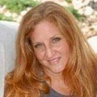 Debbie Lasater's Instagram, Twitter & Facebook