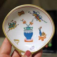 場所を選ばず気軽に飾ることができちゃう herend ヘレンド の雛人形 阪急阪神百貨店 ライフスタイルニュース ヘレンド 陶芸 絵付け 飾る