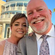 This is Alabama's largest home! See Inside:  https://madmansions.com/exploring-the-grandeur-of-alabamas-largest-home-a-fascinating-tour-inside/