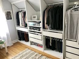 Kundenspezifischer Ikea Schrank Fur Geneigten Raum Wandschrank Benutzerdef Kundenspezifisch In 2020 Dachgeschoss Schlafzimmer Schranke Ikea Schrank Schrank Zimmer