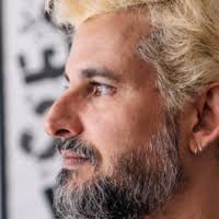 Miro Experts profiles are now in Miroverse 👩‍🚀