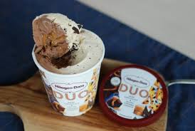 Häagen dazs commercial dubai toni krank gisela lübbe zimmermann the benchmark regie david wynn jones london Haagen Dazs Duo Dark Chocolate Salted Caramel Crunch Sockerbiten