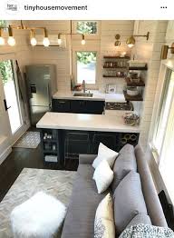 Tinyhouses Tinyhome Tinyliving Tinykitchen Smallhouse Smallkitchen Petitec Cuisines De Maison Minuscules Meuble Maison Interieurs De Toute Petite Maison